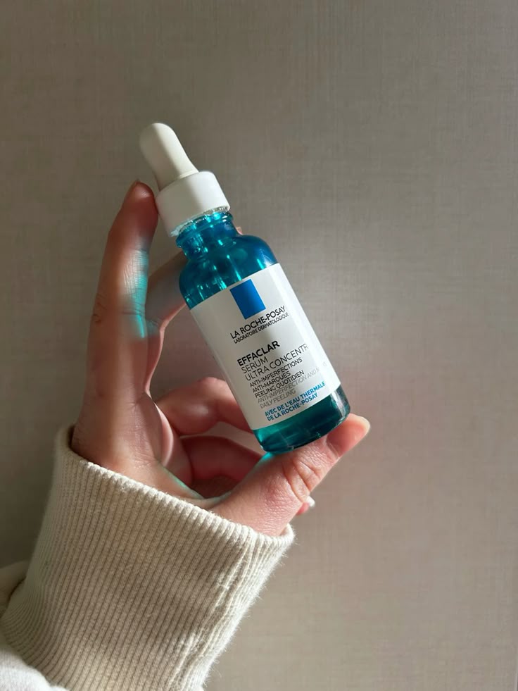 La Roche-Posay Effaclar Ultra Concentrated Serum – Acne Treatment & Pore Refining Face Serum (30ml) zambeel